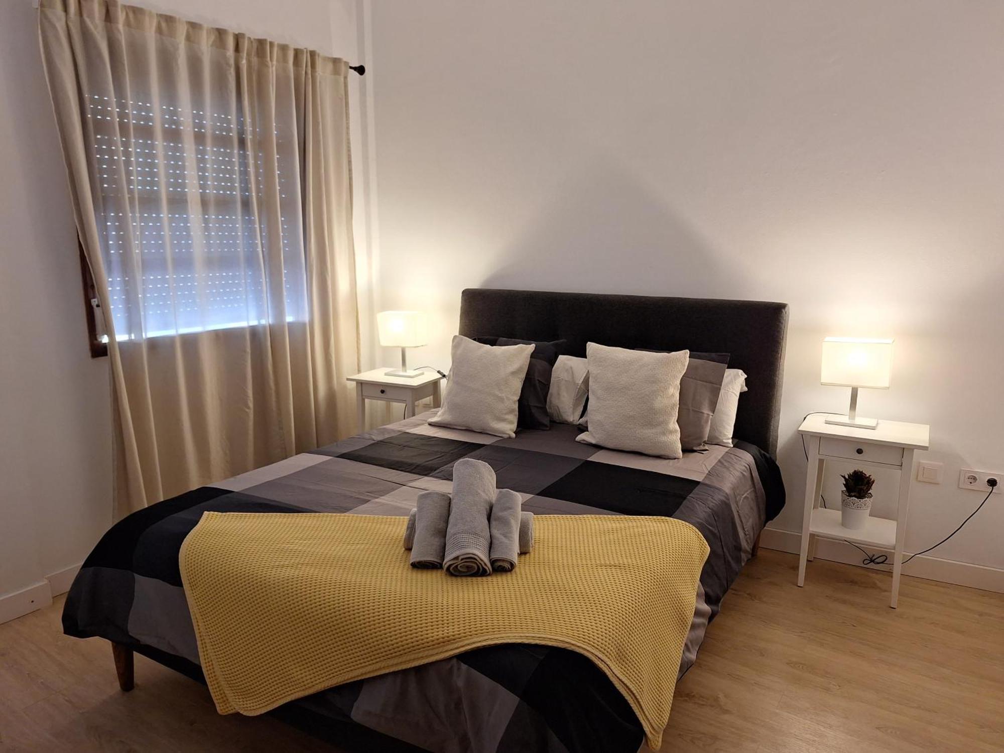 Habitacion Con Bano Privado En Un Piso Con Familia Santa Cruz de la Palma  Exterior photo